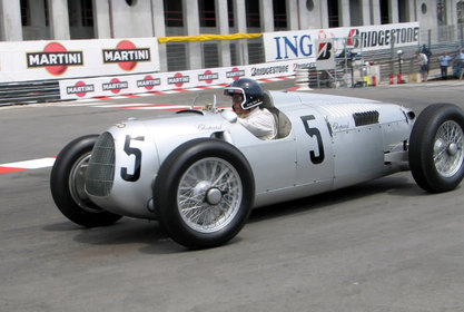 AUTO-UNION