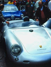 PORSCHE