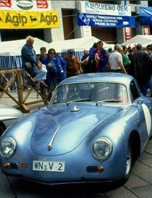 PORSCHE
